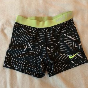 Nike Pro dri-fit patterned spandex